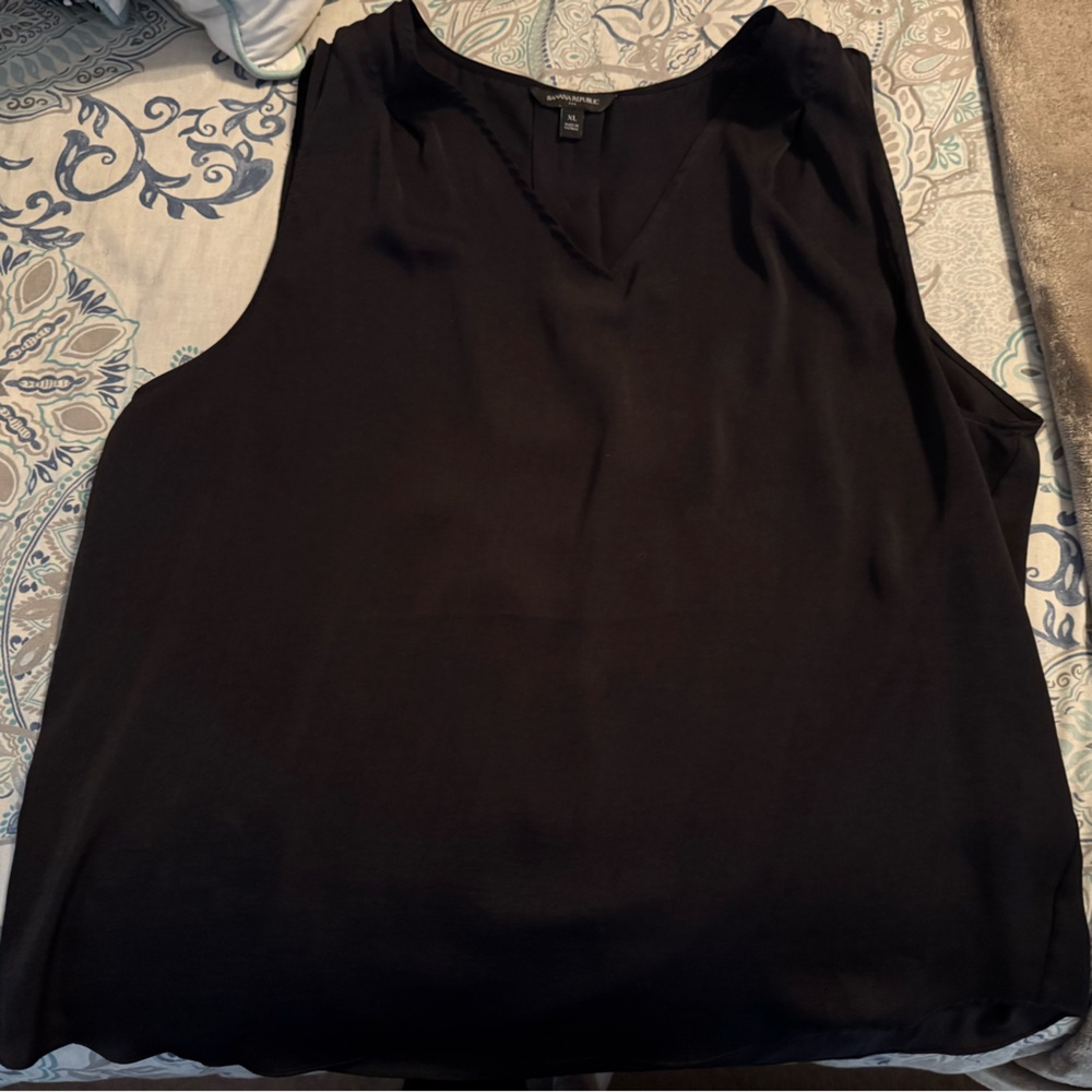 Like new sleeveless blouse